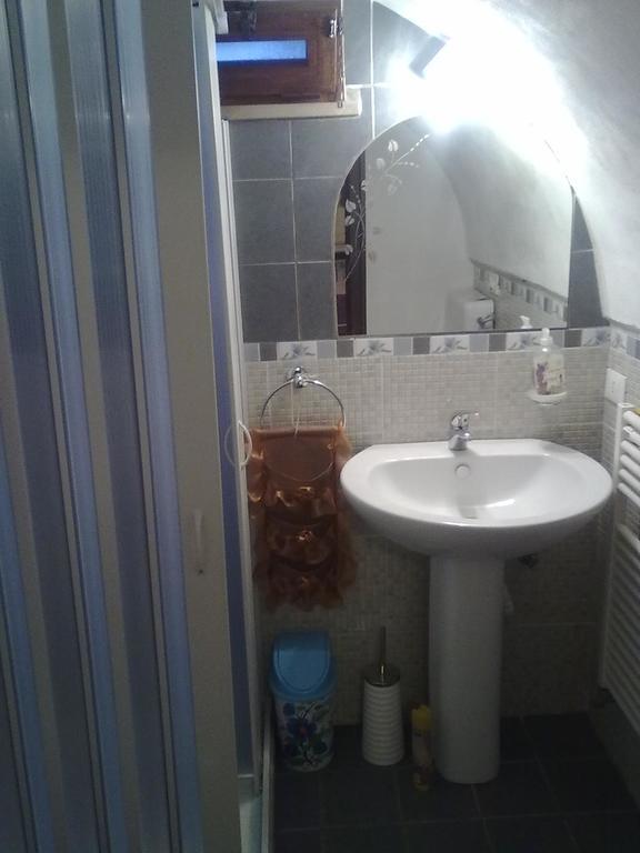 דירות צ'לייה מספיקה Casa Jenny מראה חיצוני תמונה